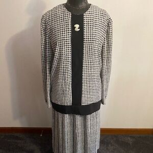 Jo Hanna York by Joan Davis Black White skirt set Vintage, size 18